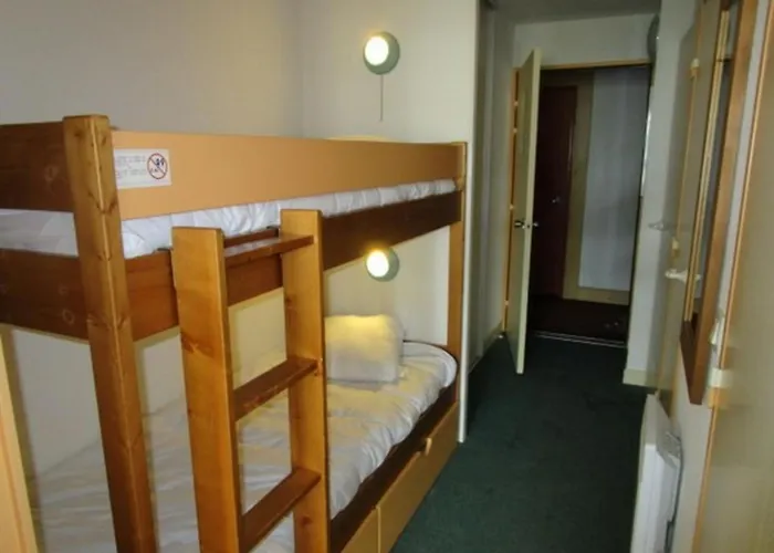 Apartment 4 Pers, Balcon Sud, Pied Des Pistes, Grand Tourmalet - Bagneres-de-bigorre - Fr-1-404-211 *